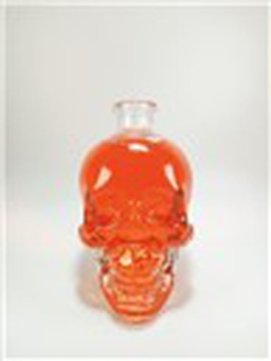 کھدی ہوئی شراب کی بوتل